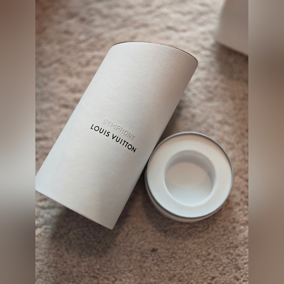 Louis Vuitton Symphony White Perfume Box Minimalist Design - Picture 5 of 5